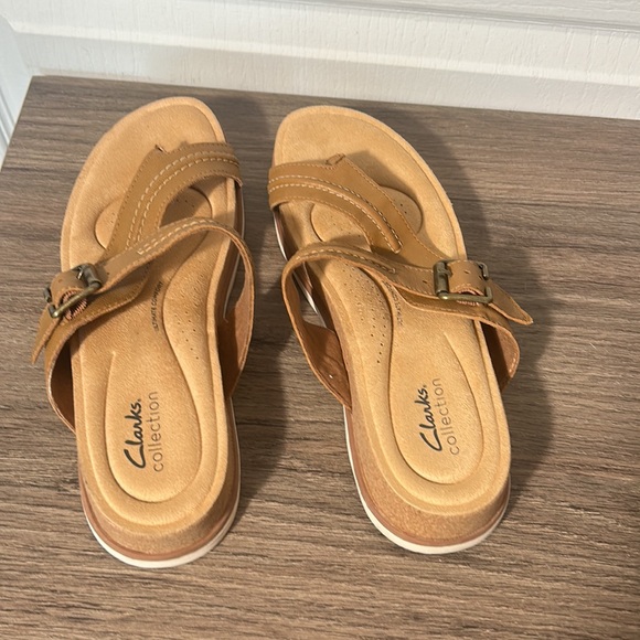 CLARKS WOMEN BRYNN MADI BROWN LEATHER THONG OPEN TOE IN SIZE 9 M - Picture 4 of 5